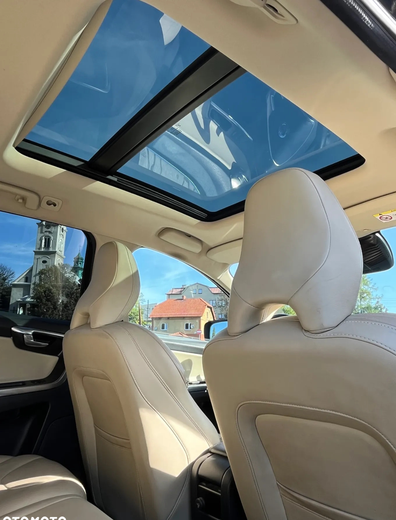 Volvo XC 60 cena 79000 przebieg: 206000, rok produkcji 2017 z Rybnik małe 466